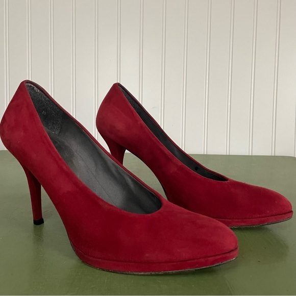 Stuart Weitzman Stiletto Heels in Deep Red Suede *Spain*